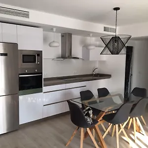 https://san-millan-malaga-centro.1costadelsol.com