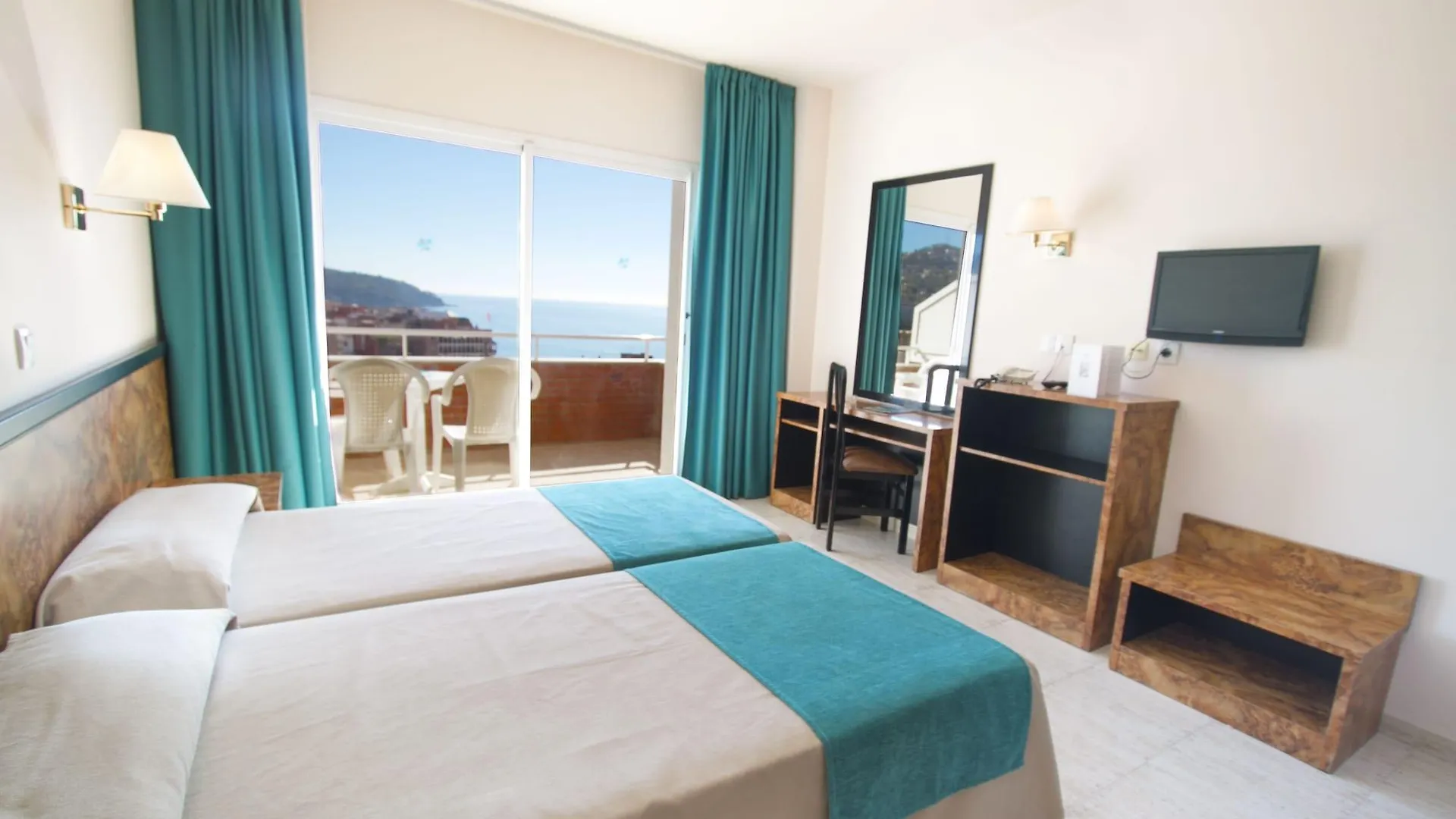 Hotel Gran Garbi Mar & Aquasplash Lloret de Mar Spain