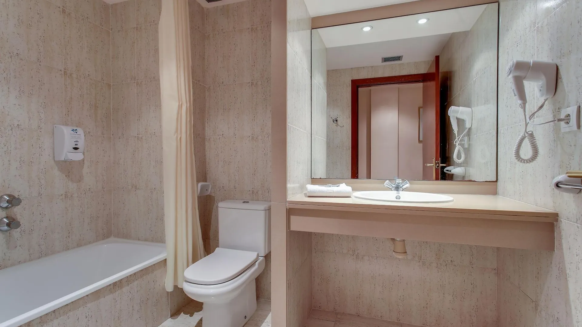 Hotel Gran Garbi Mar & Aquasplash Lloret de Mar